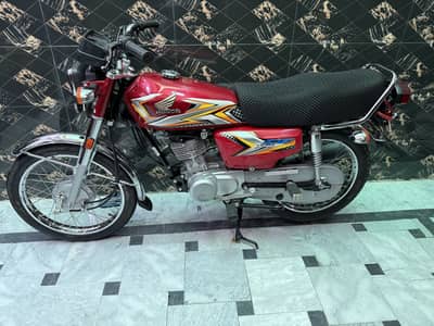 Honda CG 125 | 2025 Model | Red Color | 5500 KM Only