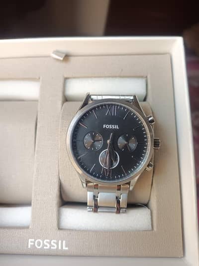 Brand New Fossil MEN's Watch (WITH BOX)