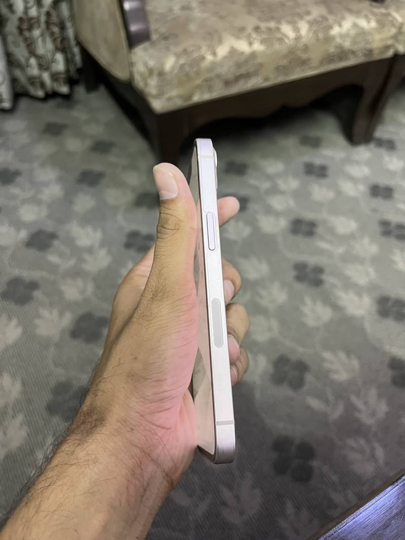 Apple iPhone 13 3