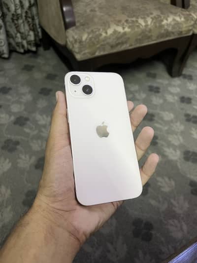 Apple iPhone 13