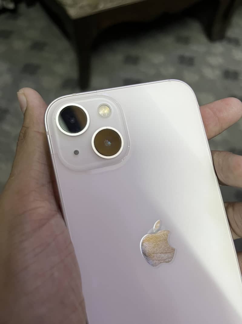 Apple iPhone 13 5