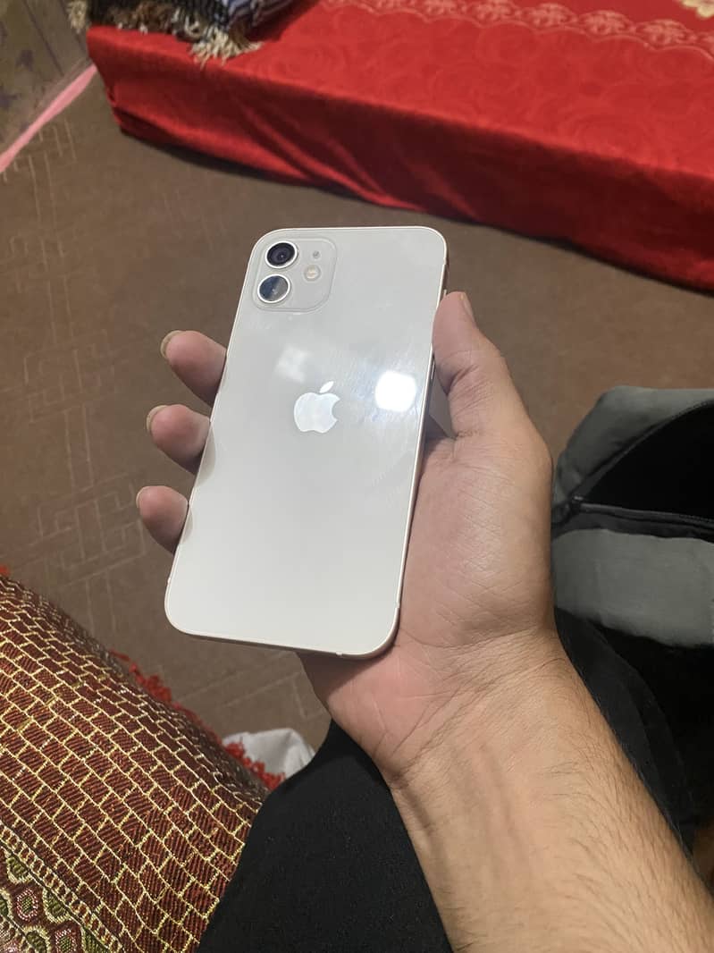 Apple iPhone 12 5