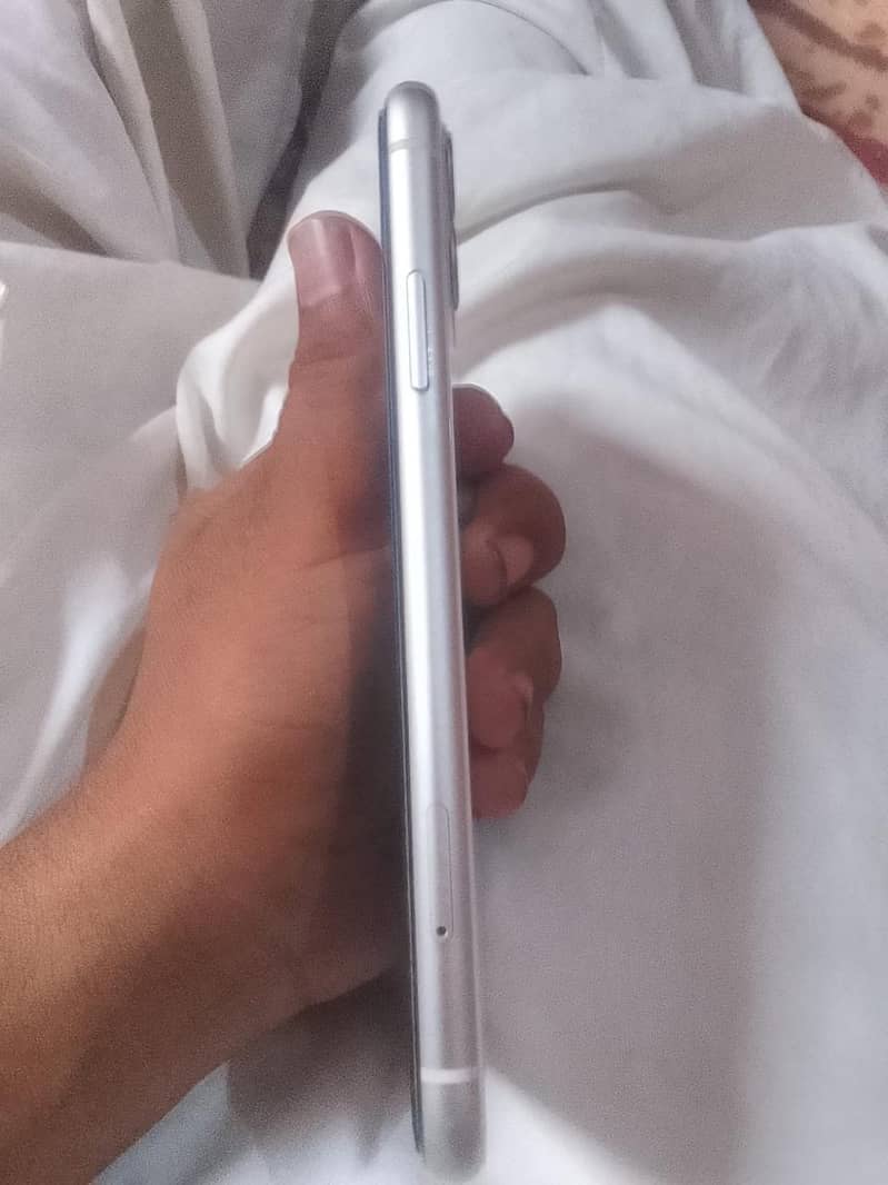 Apple iPhone 11 1
