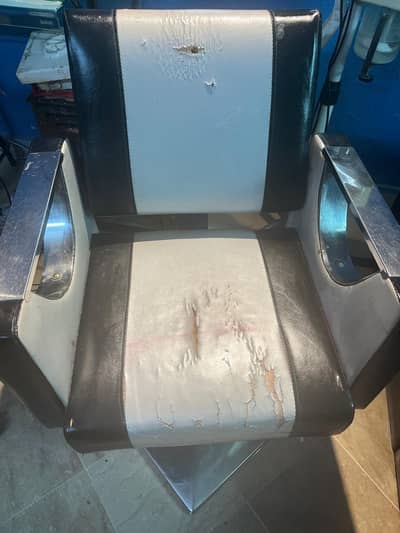 Chair for Cutting and makeup