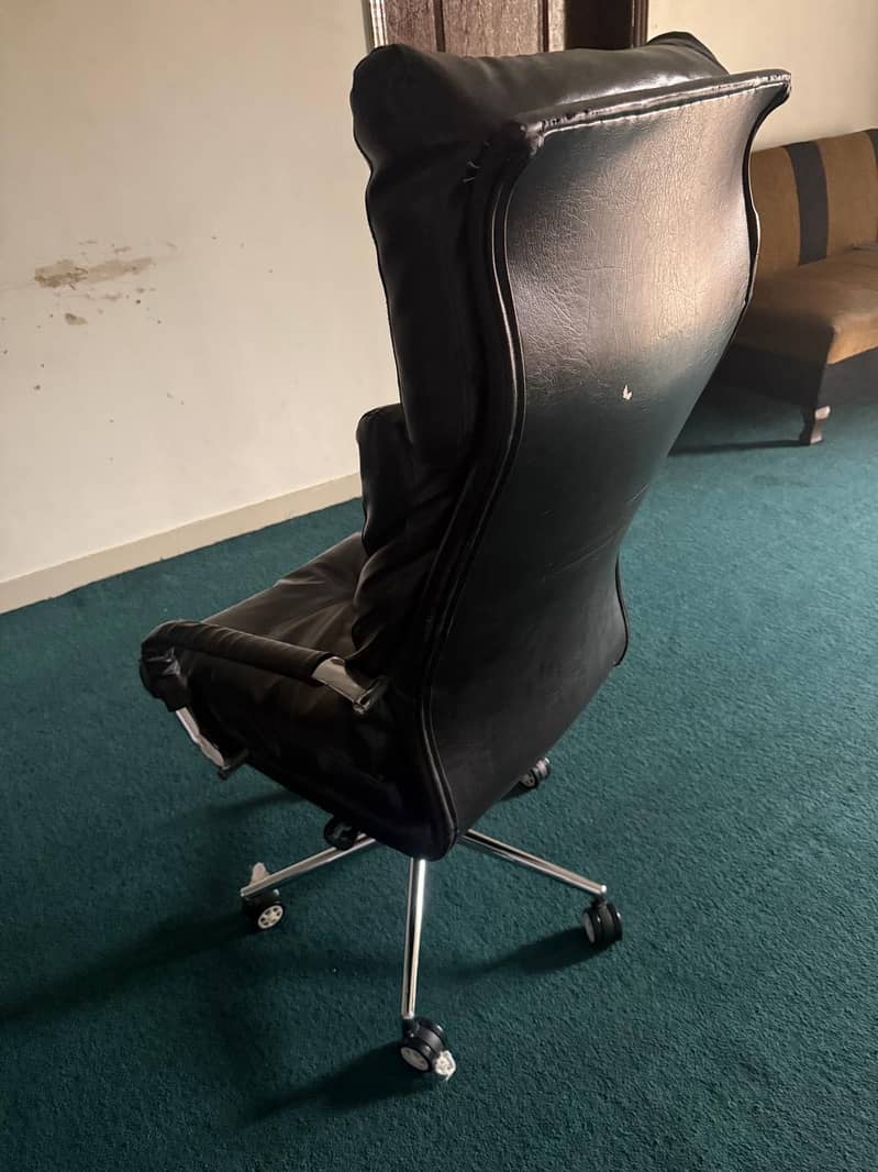 Study table with chair 5