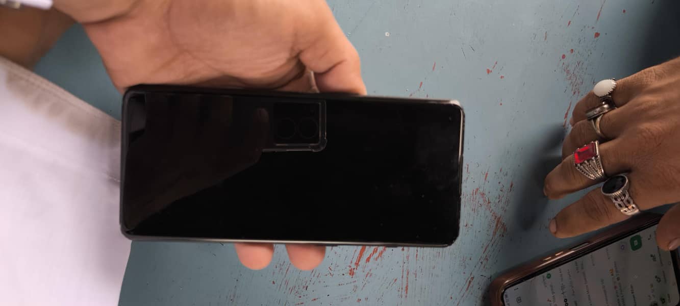 One Plus 10 Pro 3