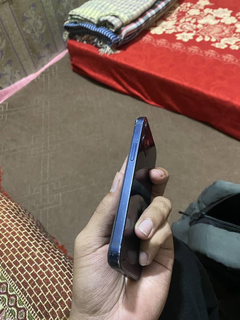 Apple iPhone 12 mini 2