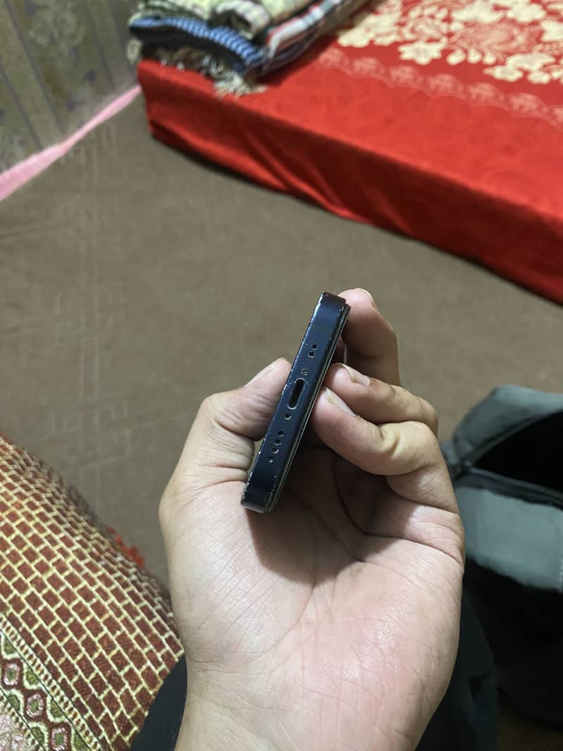 Apple iPhone 12 mini 5
