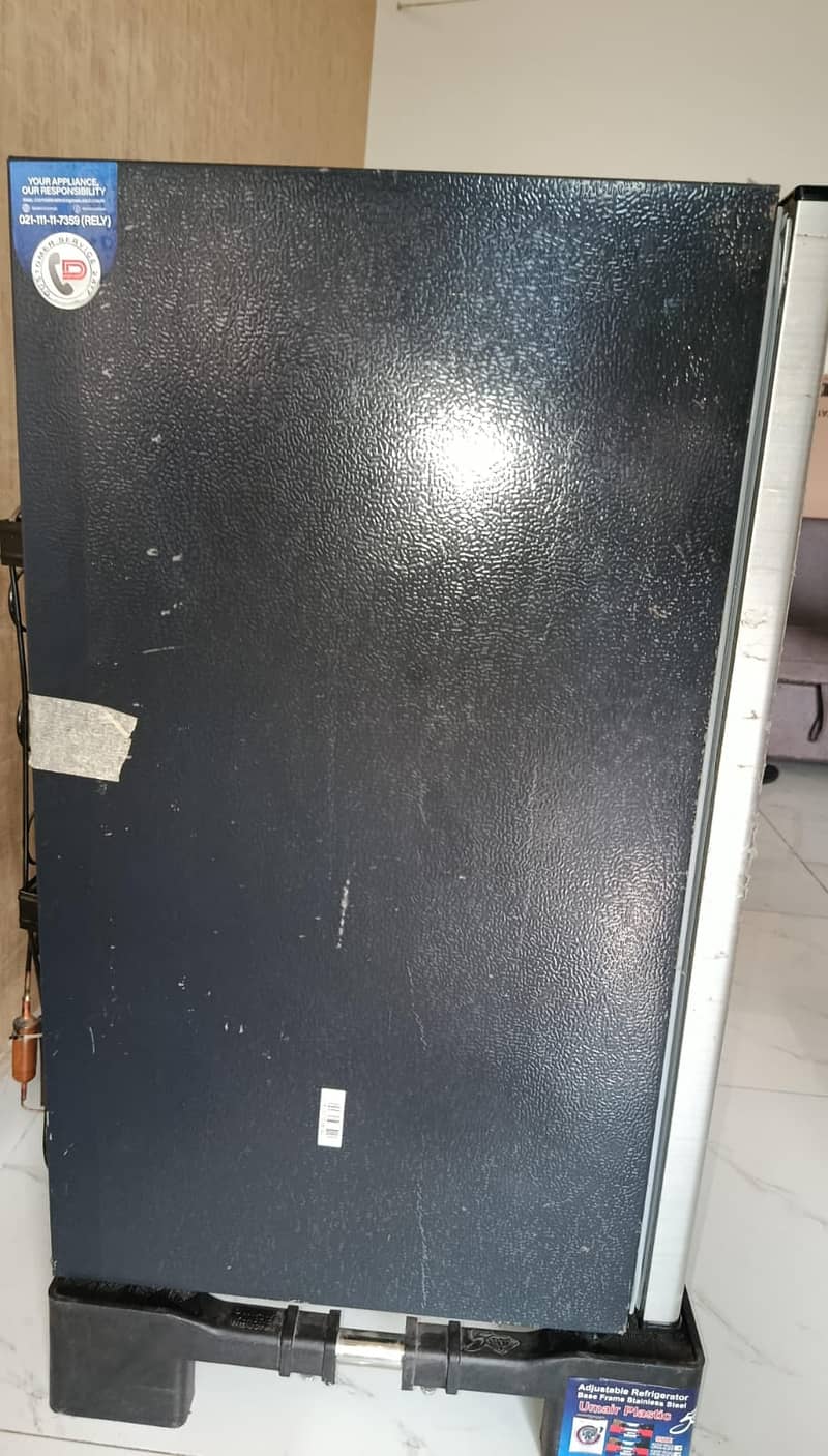 Mini dawlance fridge 2