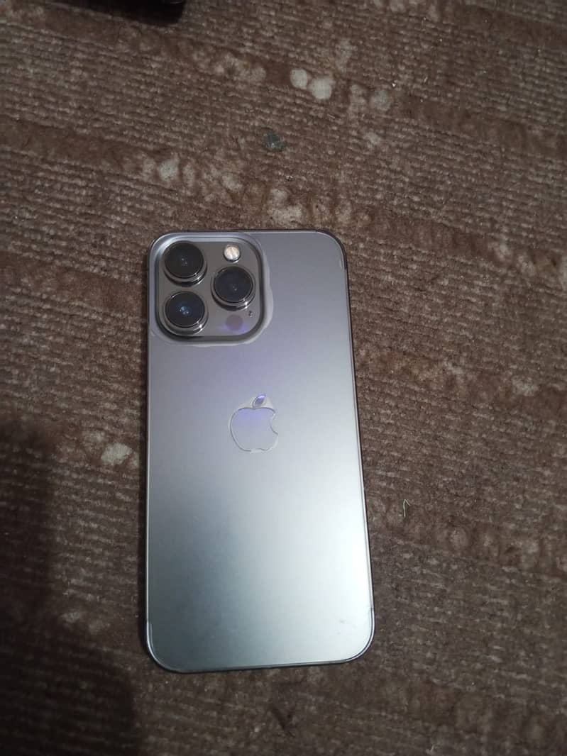 Apple iPhone 13 Pro 2