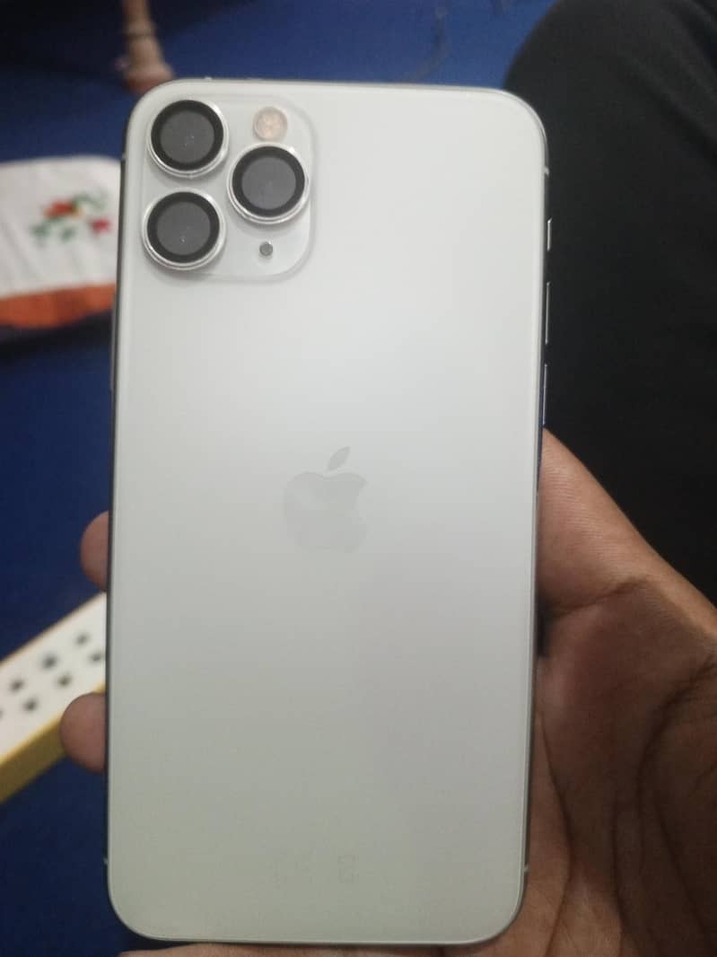 Apple iPhone 11 Pro 0