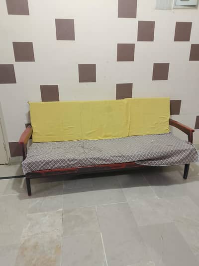 3 seater sofa with cousins