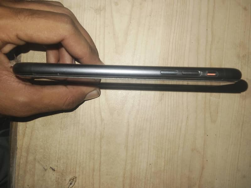 Apple iPhone 11 2