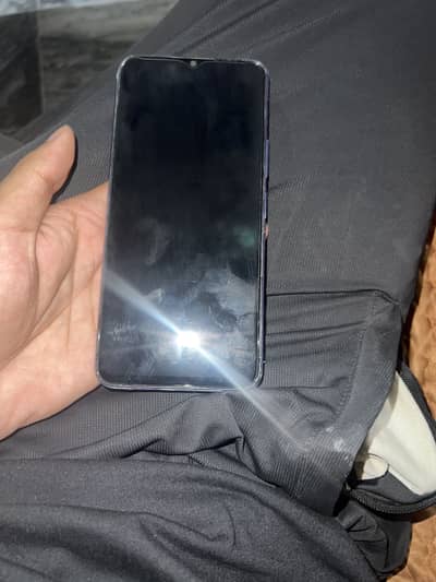 Vivo Y17s