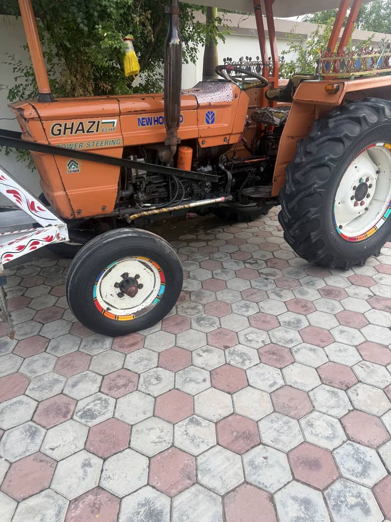 Tractor ghazi 1