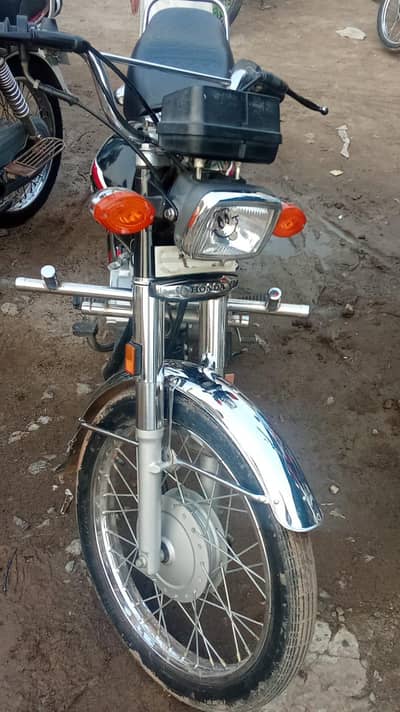 Honda cG 125 black colour Totally original