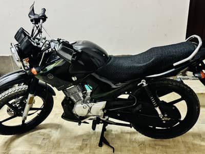 Yahama YBR 125G 2024