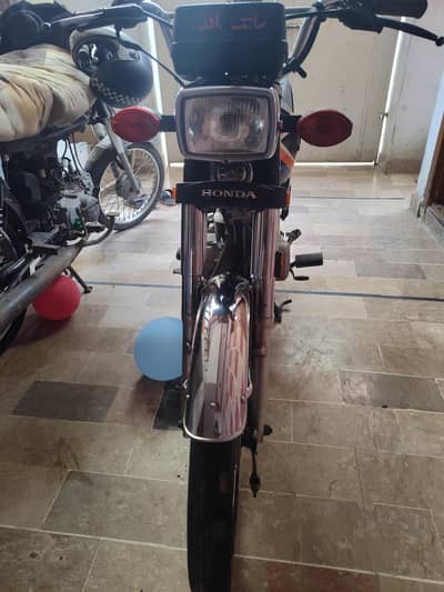 Honda 125=Hyderabad number. . 031126000709