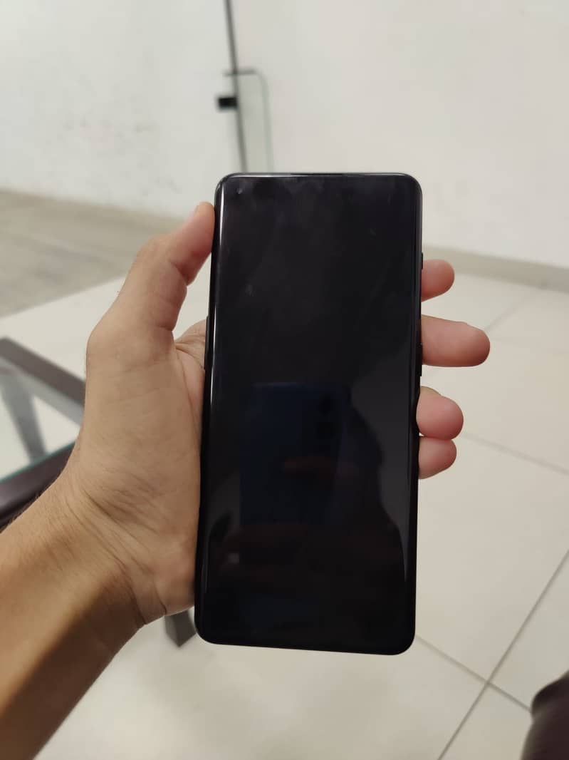 One Plus 10 Pro 1