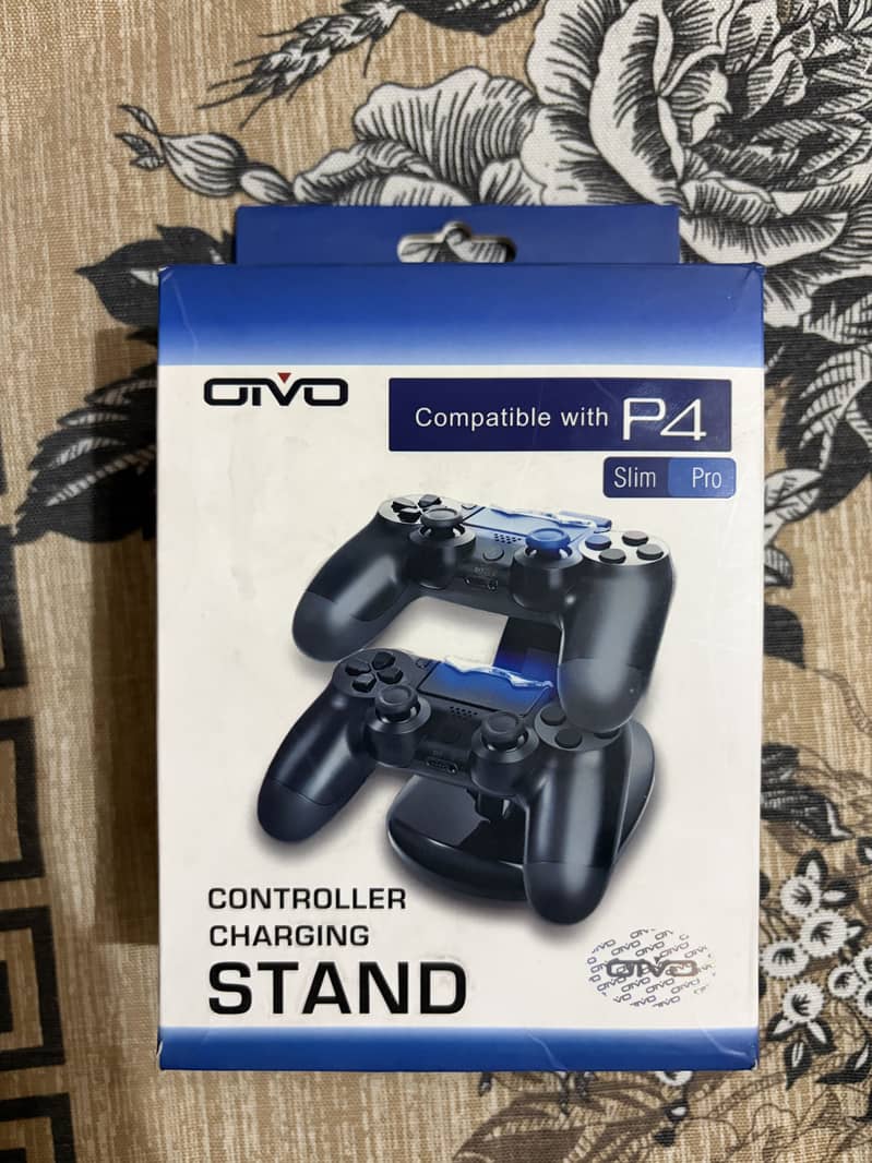 Wireless charging dock for 2 ps4 controllers 0