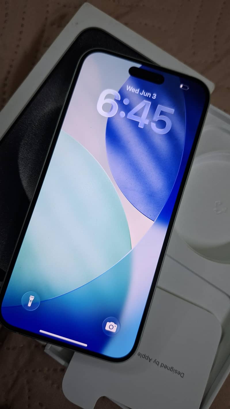 Apple iPhone 15 plus 1