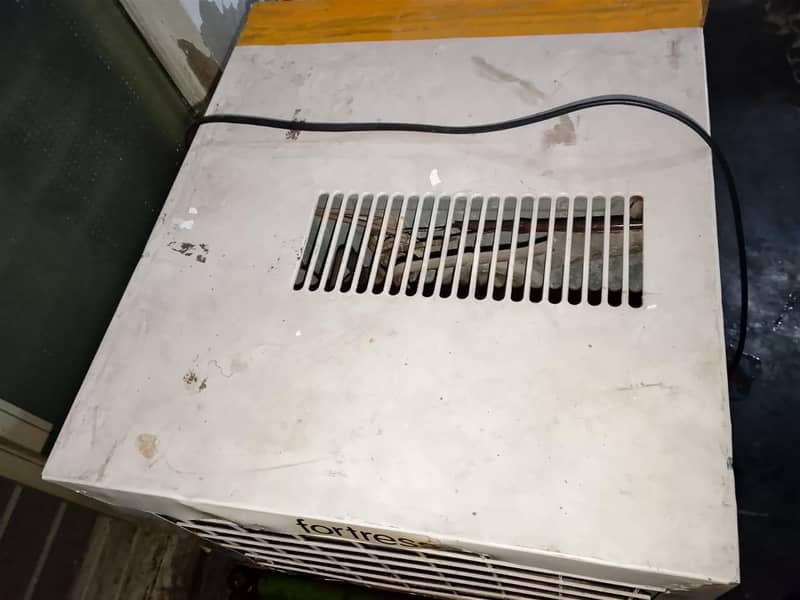 window ac 4