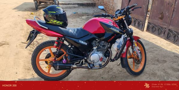 yamaha ybr with extra modification