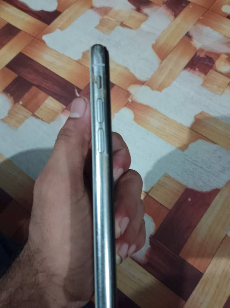 Apple iPhone X 1