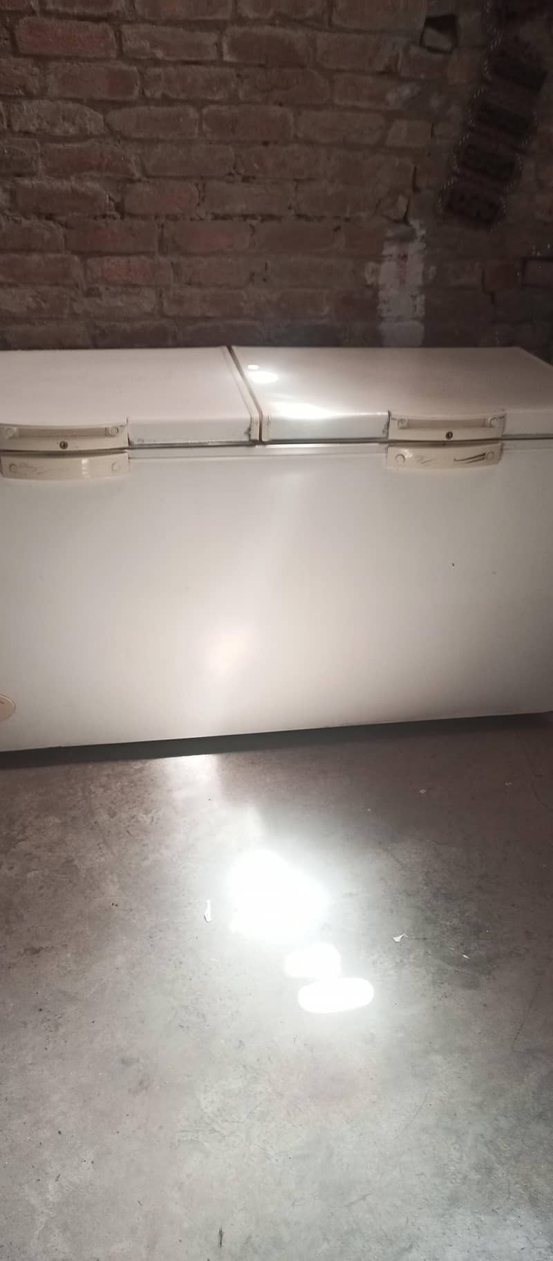 waves deep freezer 0