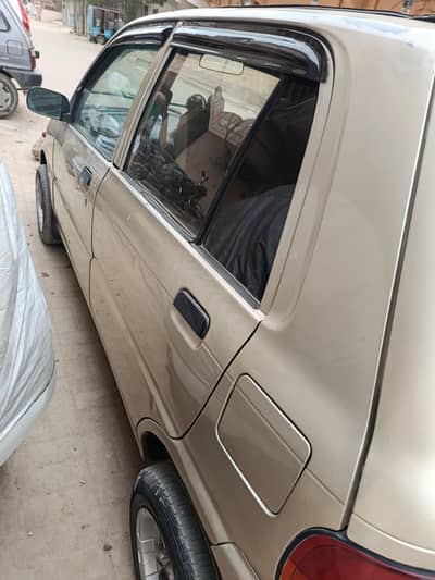 Daihatsu Cuore 2011