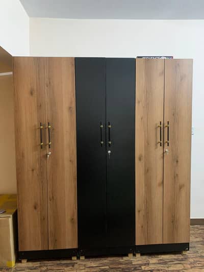 Closet Almari for sale