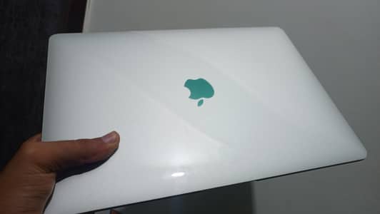 Macbook Air 2020 13-inch Core i5 Processor Retina Display
