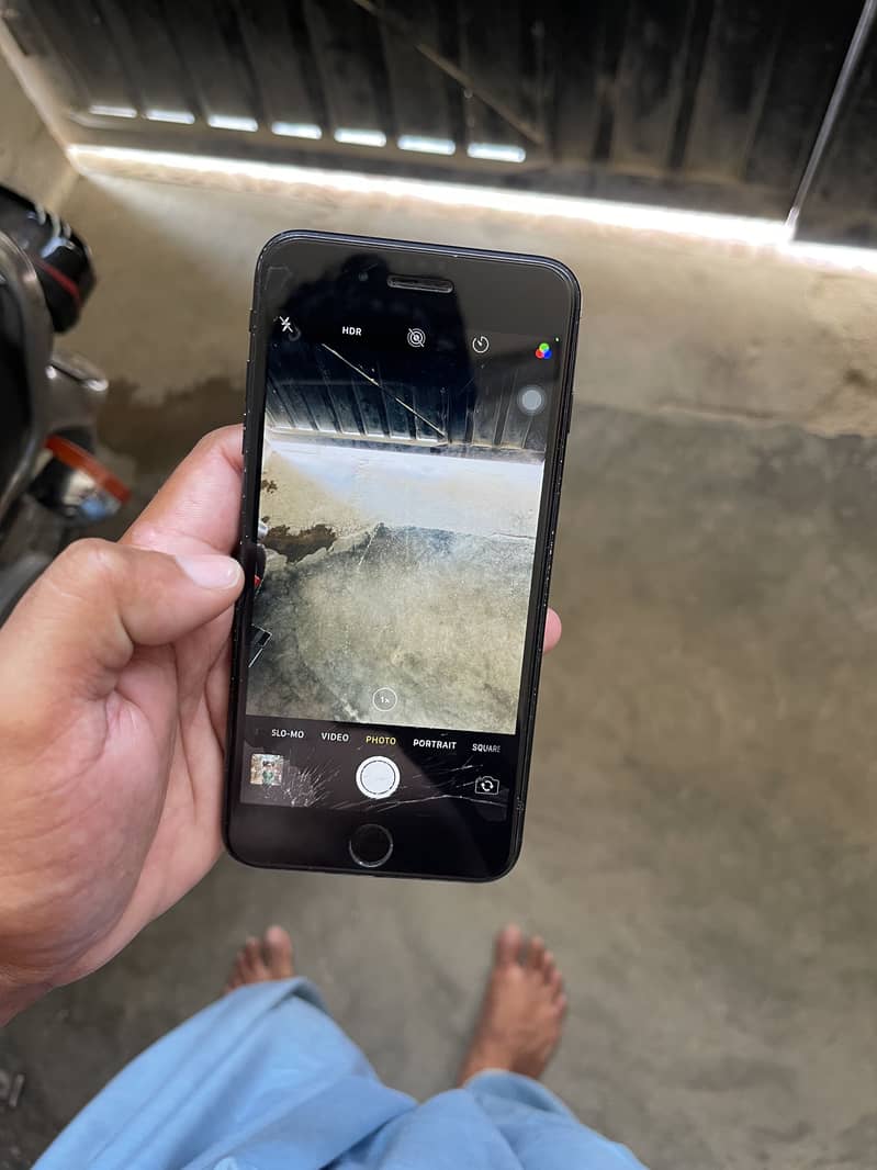 Apple iPhone 7 Plus 1
