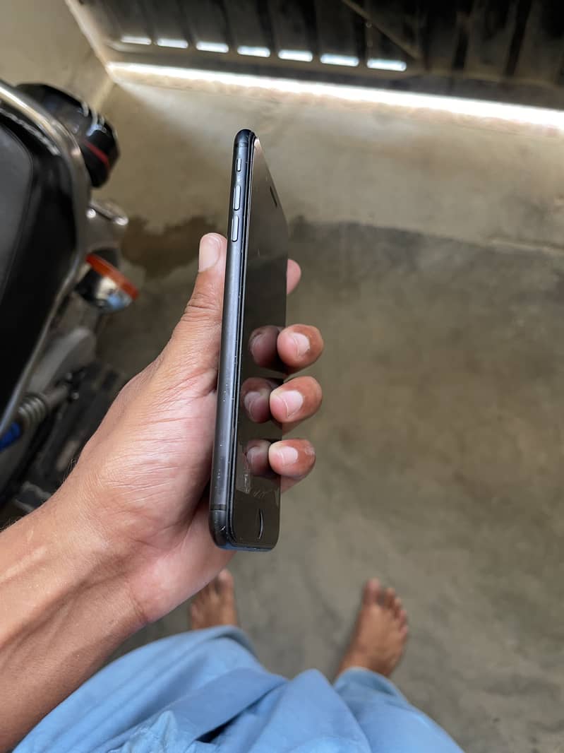 Apple iPhone 7 Plus 7