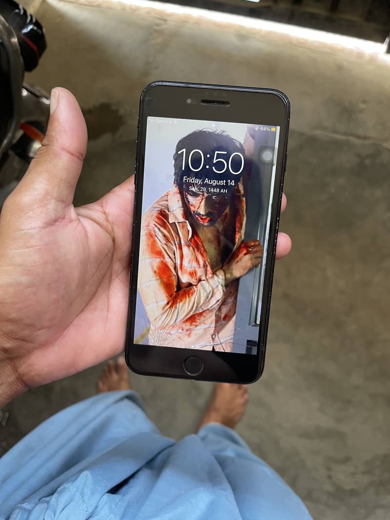 Apple iPhone 7 Plus 10