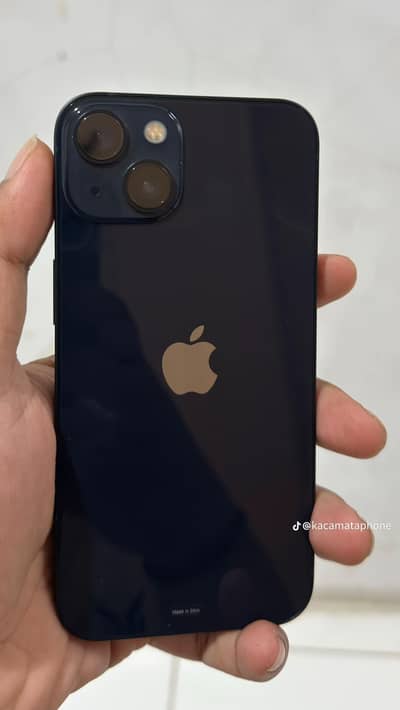 Apple iPhone 13