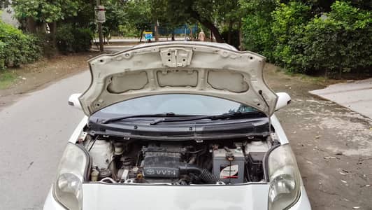 Toyota Vitz 2010