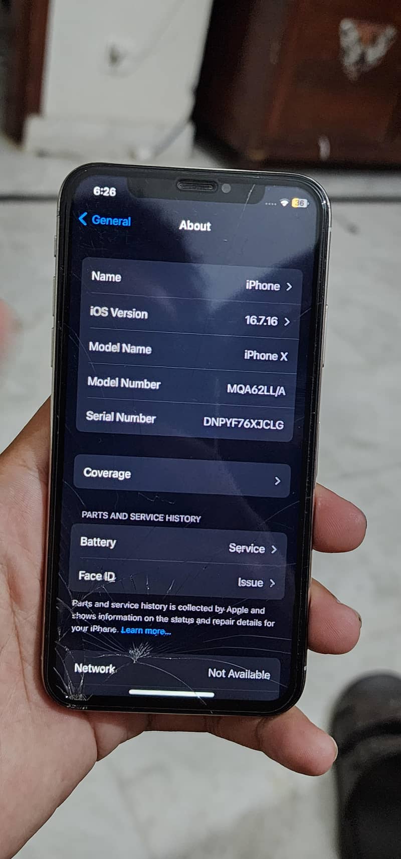 Apple iPhone X 4