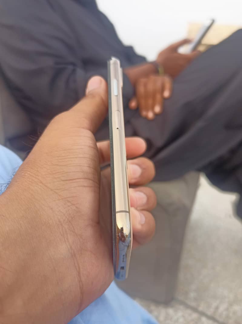Apple iPhone XS 2