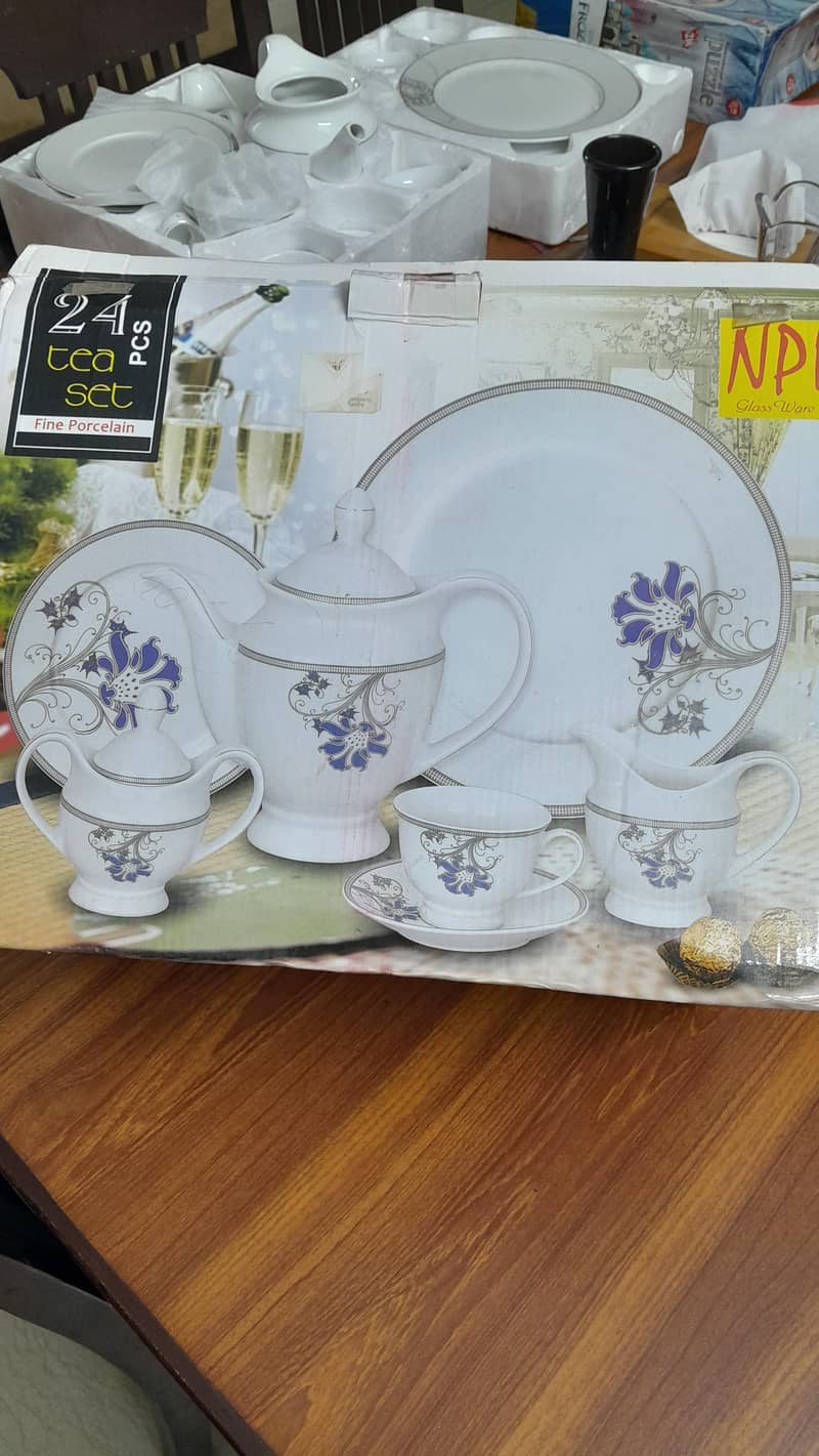 tea set 23 ITEMS 0