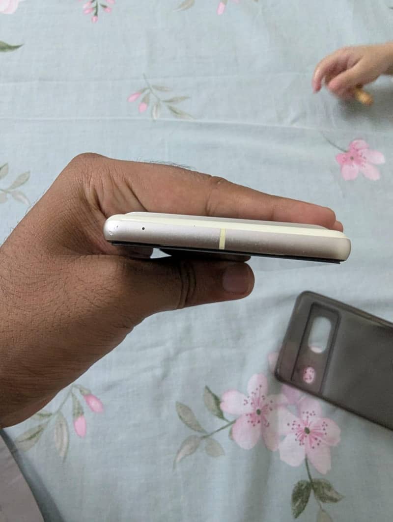Google Pixel 7 3