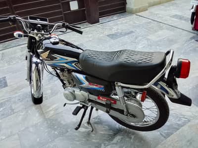 I want to sale my bike  only serious buyer can contact