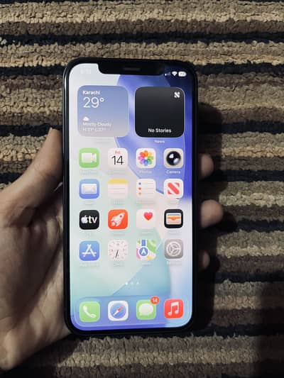 Apple iPhone 12