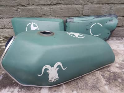 5 Star 125 Fuel Tank with side Covers