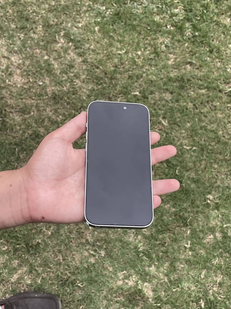 Apple iPhone 14 Pro 3
