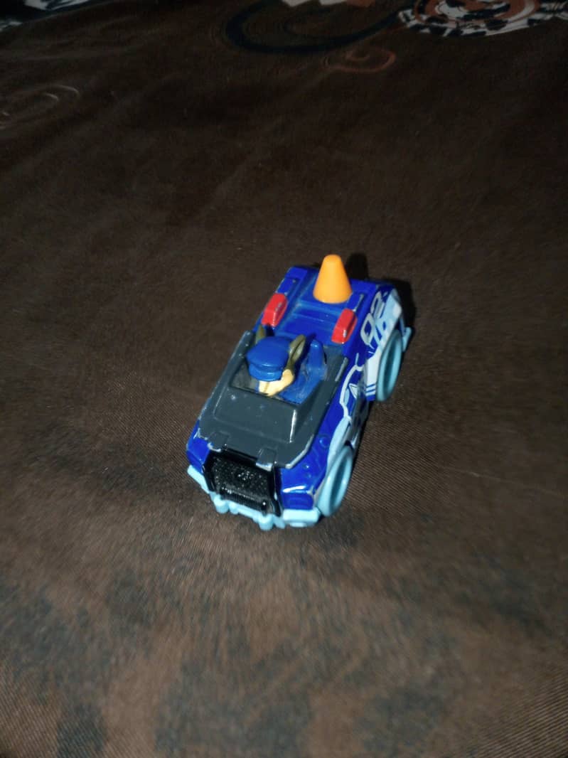 car.   . 0