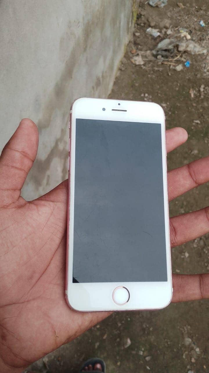 Apple iPhone 6S 2