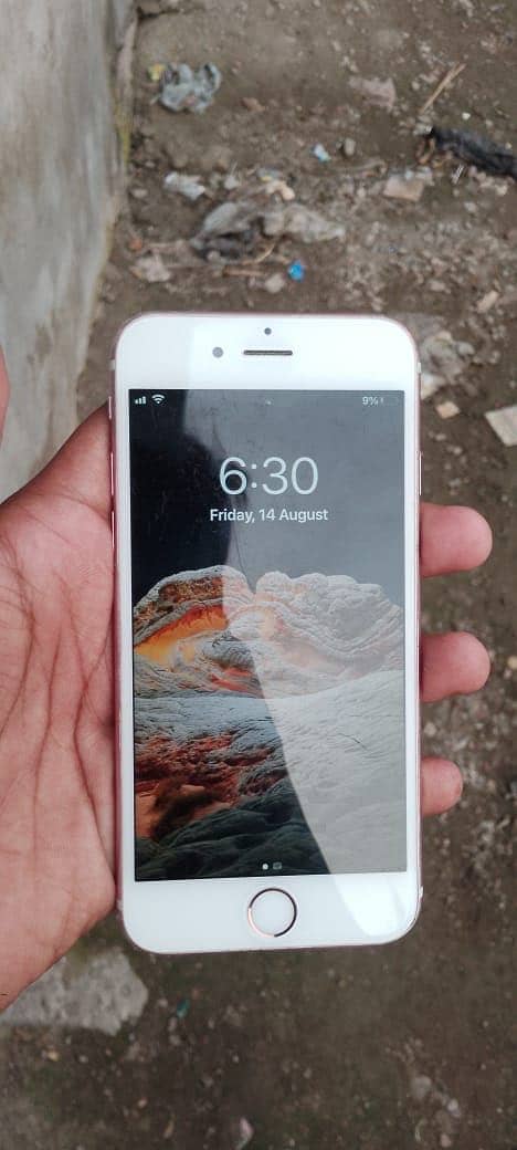 Apple iPhone 6S 3