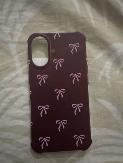 iPhone 16 and 17 cover