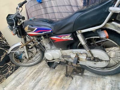 Honda CG 125 2017 model Lahore